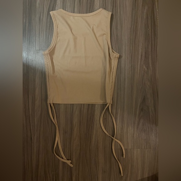 Going out top/ crop top - Picture 2 of 2